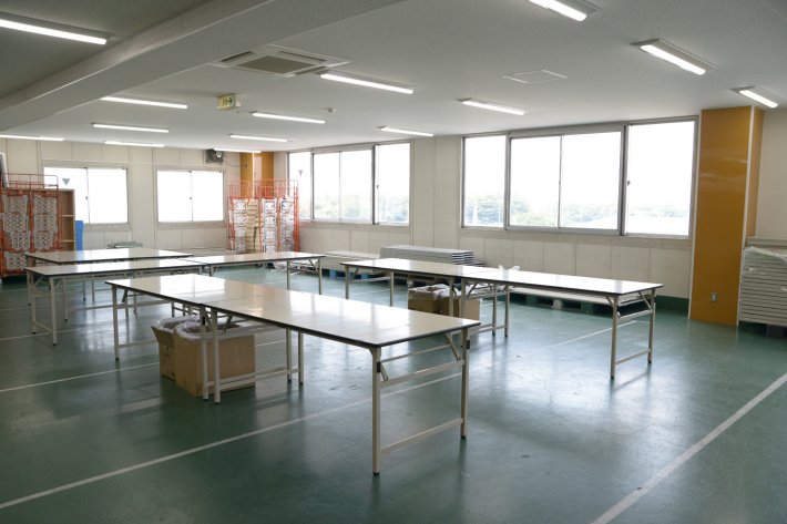 ただいま、館内整備中です ただいま、館内整備中です