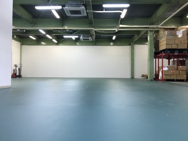 三芳物流センター 防塵化工事 ~発送代行のティービーエス~ 三芳物流センター 防塵化工事 ~発送代行のティービーエス~